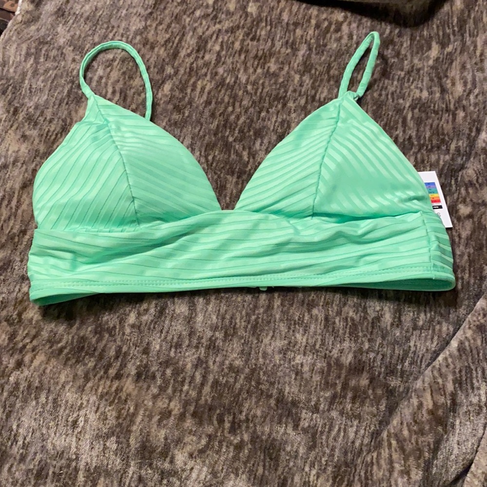 💚Wide Ribbed Green Swim Top💚 - Picture 5 of 6